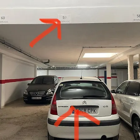 Perla De Roca En Poblado Marinero דירה